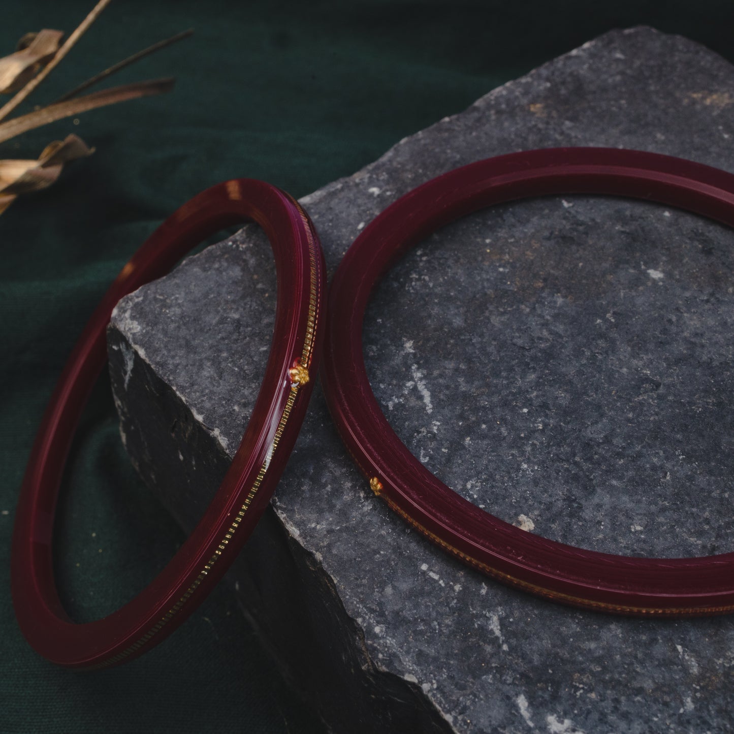 "Side view of Handmade 22kt (916) Yellow Gold Pola Bangles"