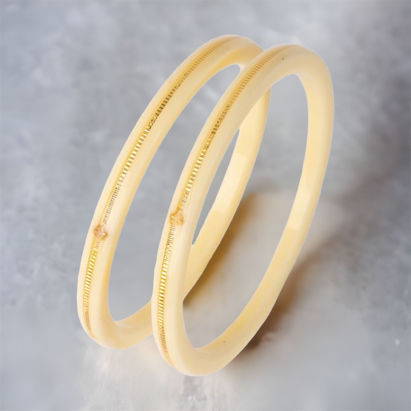 "Top view of Handmade 22kt (916) Yellow Gold Pola Bangles"