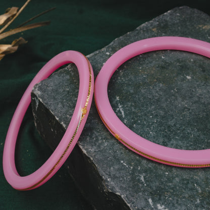 "Top view of Handmade 22kt (916) Yellow Gold Pola Bangles"